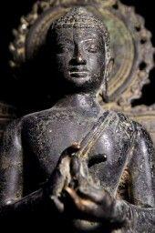 南印度9-11世纪佛祖青铜像_南印度9-11世纪佛