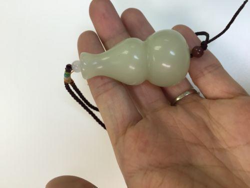 请老师们指点,这个玉葫芦是什么料,谢谢!_请老