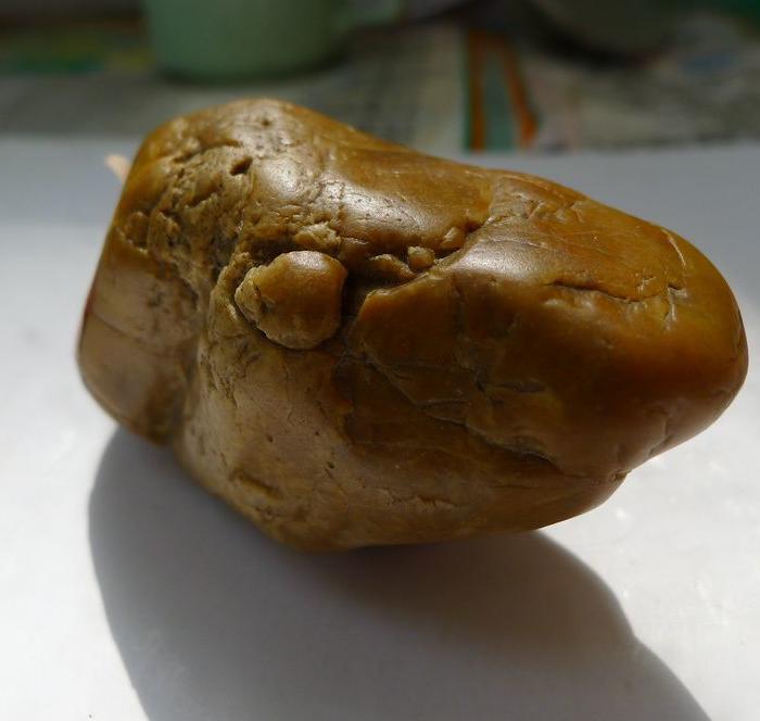 一块出土的黄腊石!这是什么黄?_一块出土的黄