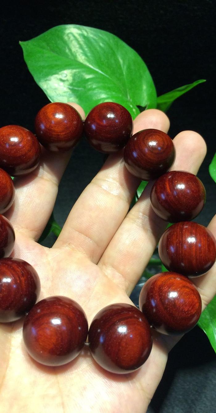 印度小叶紫檀高油密玻璃底手串 仅7条,喜欢的