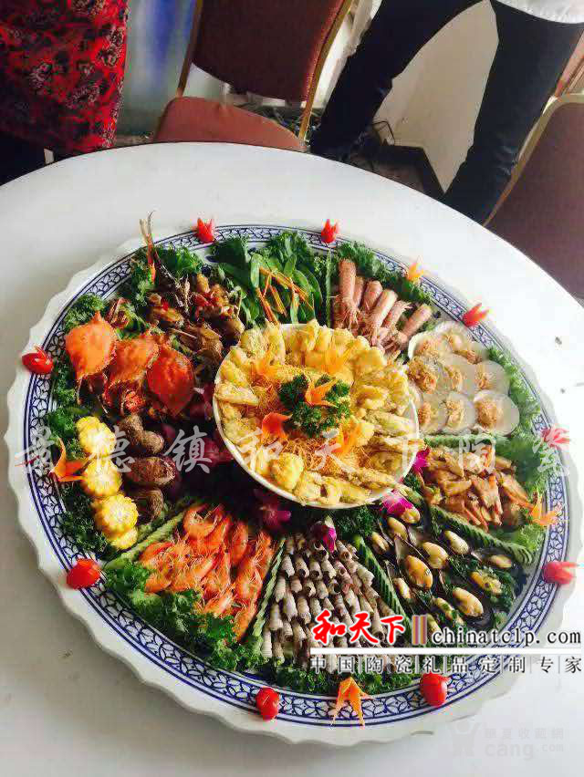点击图片查看详情 青花瓷养生海鲜火锅_青花瓷图案_青花瓷纸盘画(3)