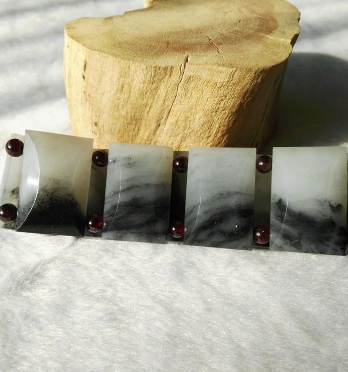 和田玉墨玉青花手牌_和田玉墨玉青花手牌鉴定