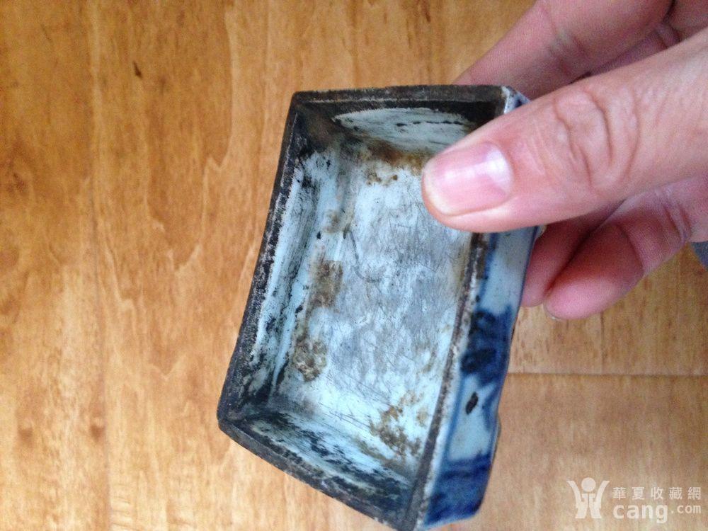 新农村建设拆老房子找出一箱东西请懂行的给看