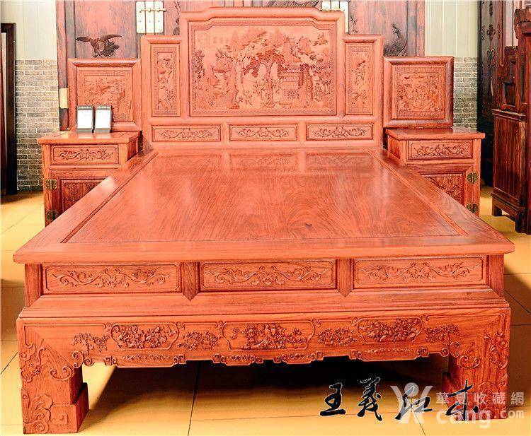 烟台缅甸花梨大床 独特的设计粗犷大气,靠背贴