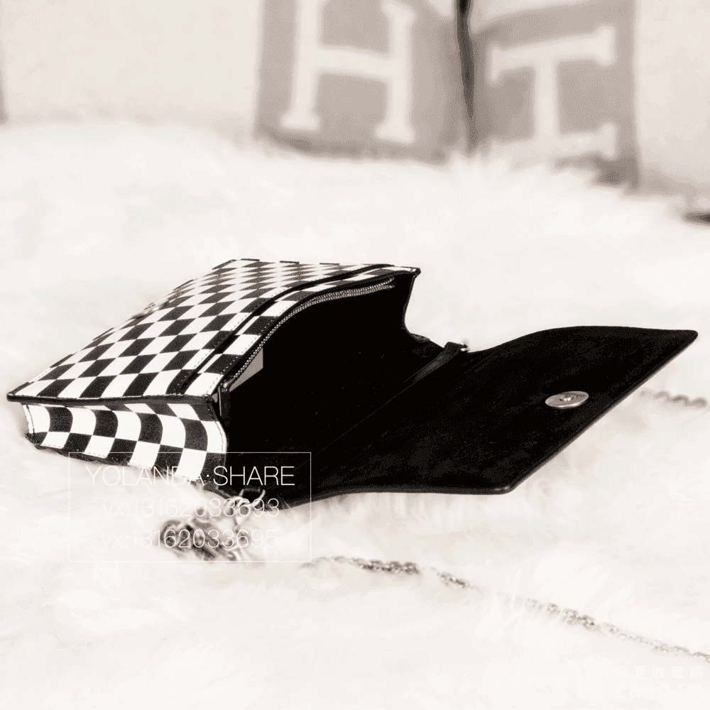 迪奥 dior 18年春夏新款 黑白棋盘格翻盖链条包