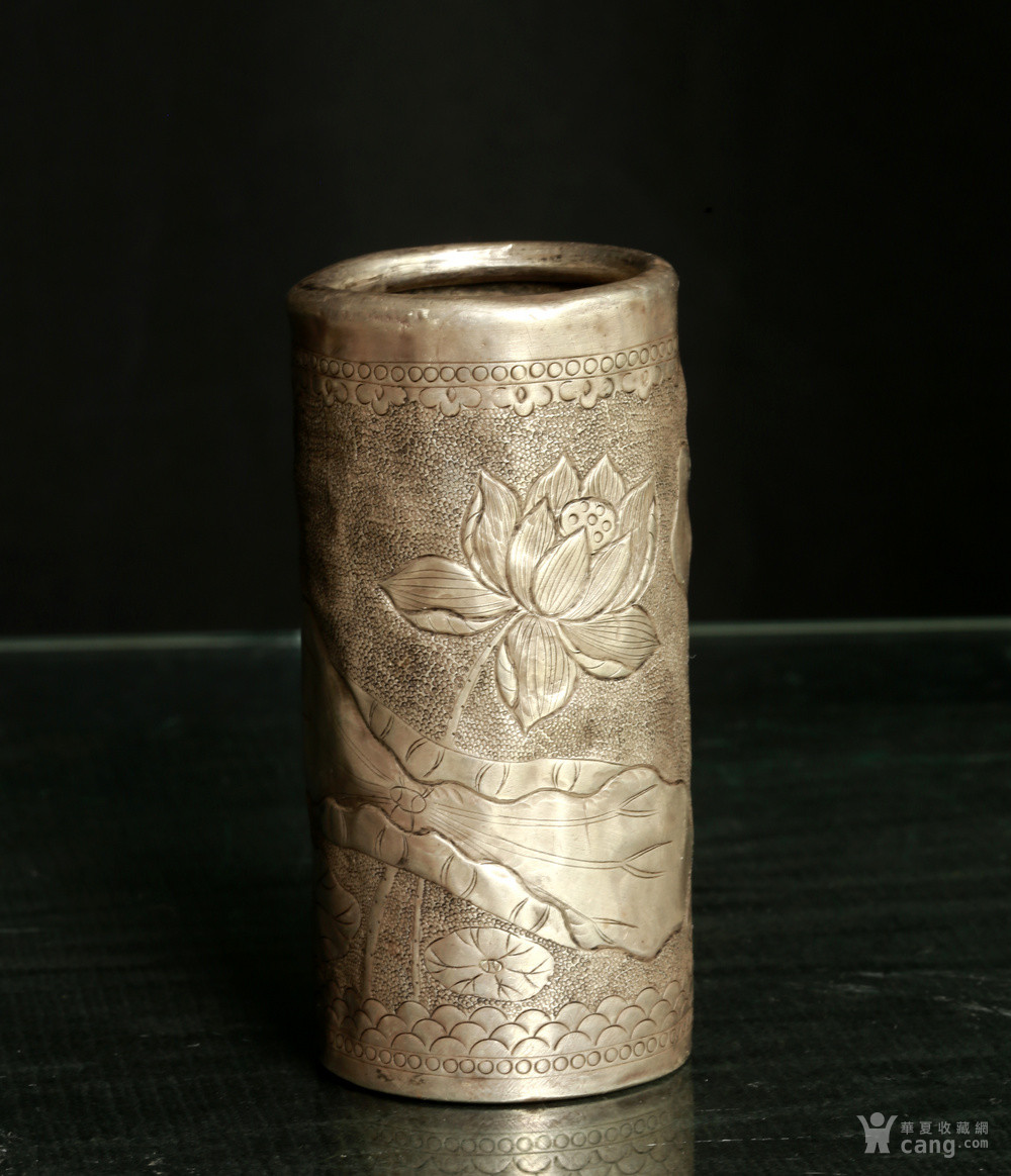 清代银雕荷花莲叶纹纯银小笔筒