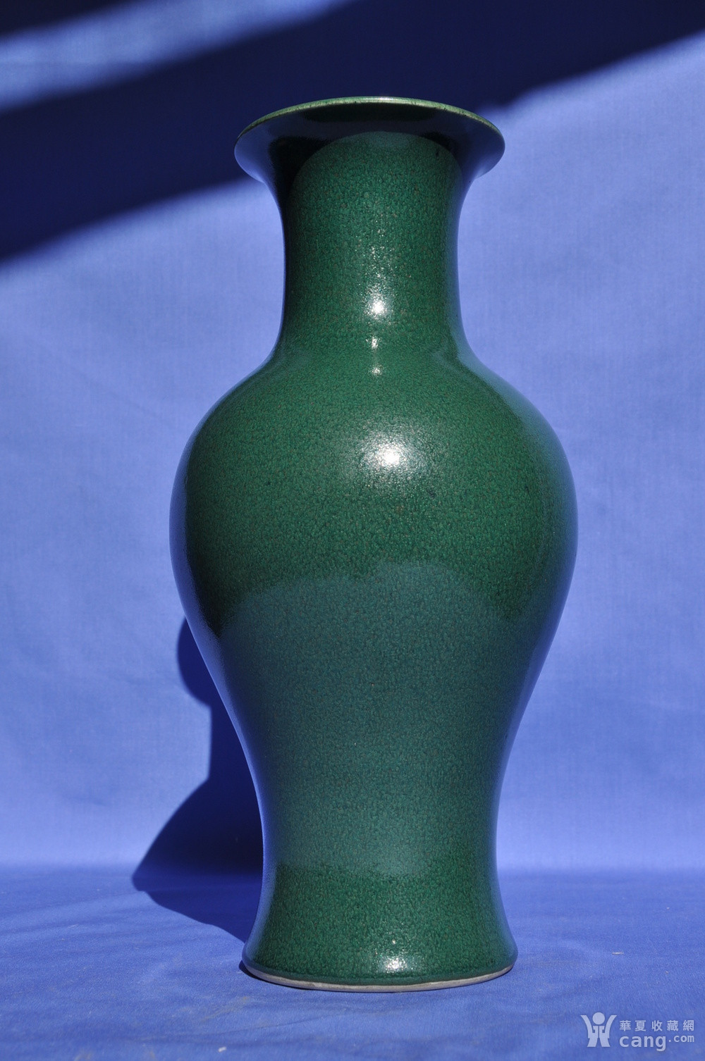 大清康煕款郎窑绿观音瓶